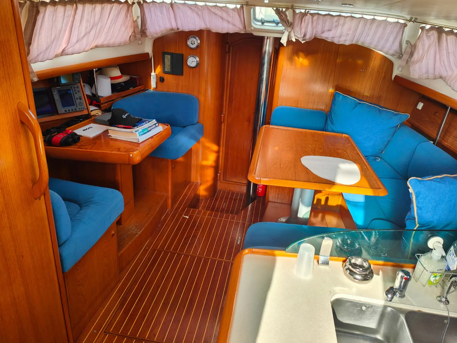 2001 Jeanneau sun odyssey 43ds