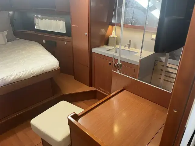 Beneteau Oceanis 55