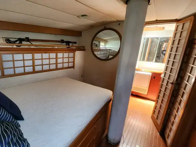 Walsteds Deerfoot Pilothouse 74