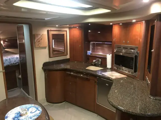 Sea Ray Sundancer 44