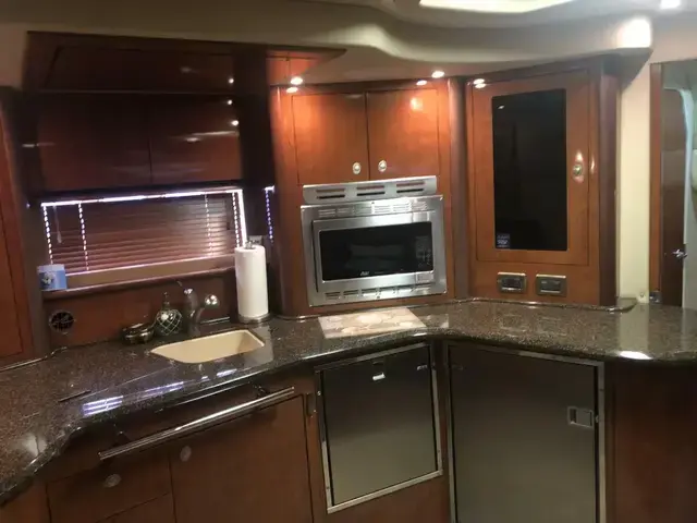 Sea Ray Sundancer 44