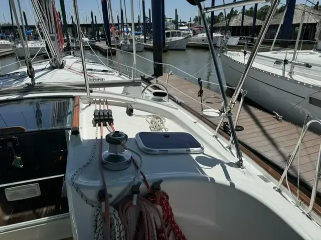 Beneteau Oceanis 411