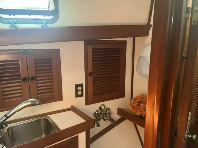 Vagabond 42 KETCH