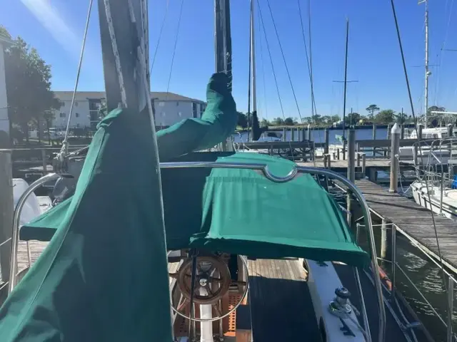 Vagabond 42 KETCH