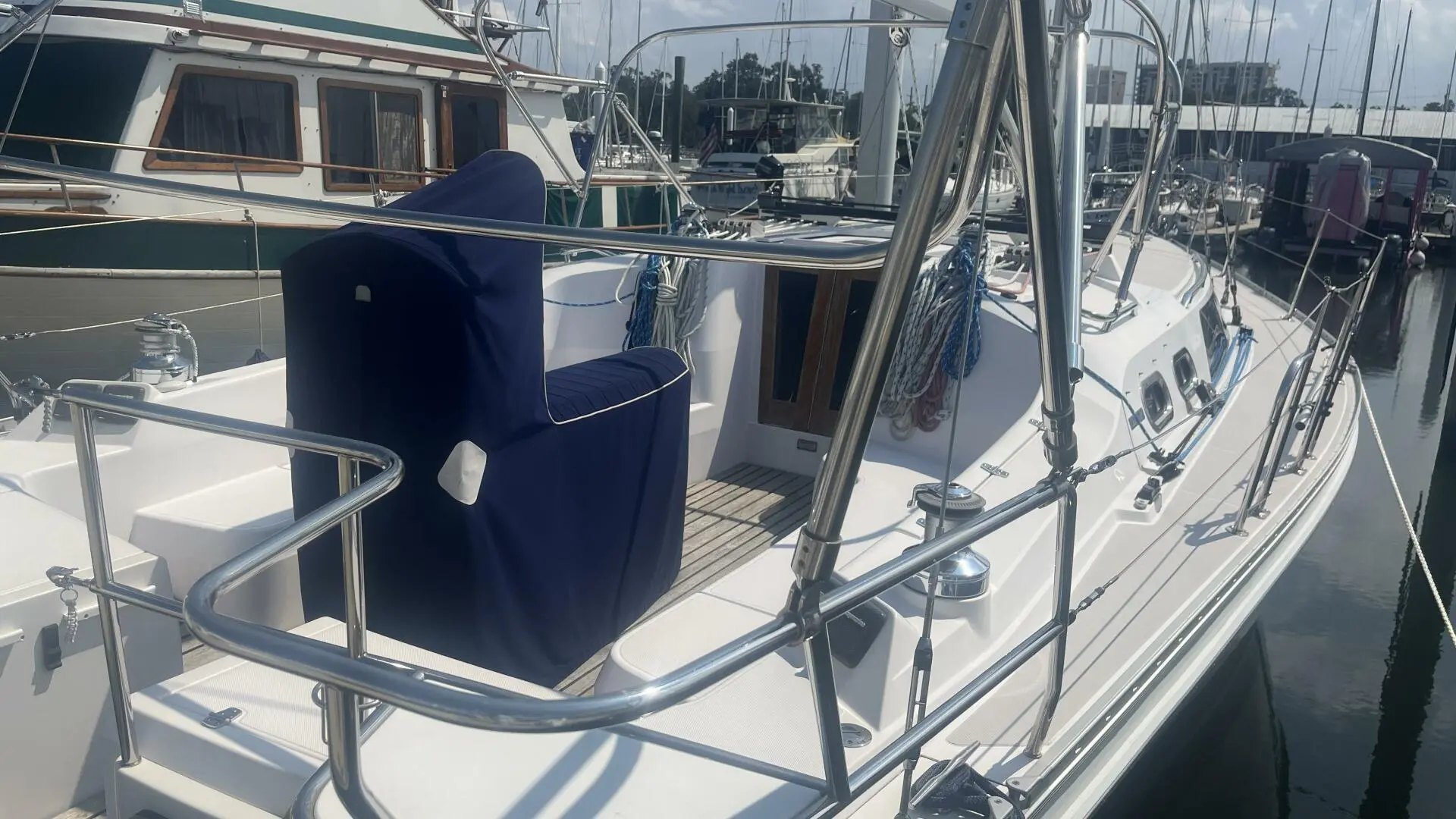 2014 Catalina 385