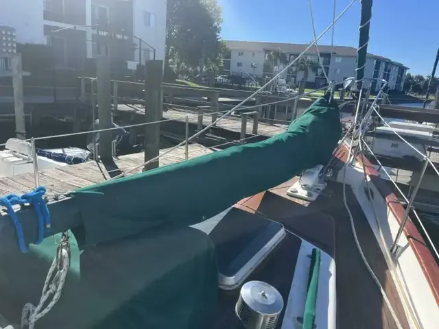 Vagabond 42 KETCH