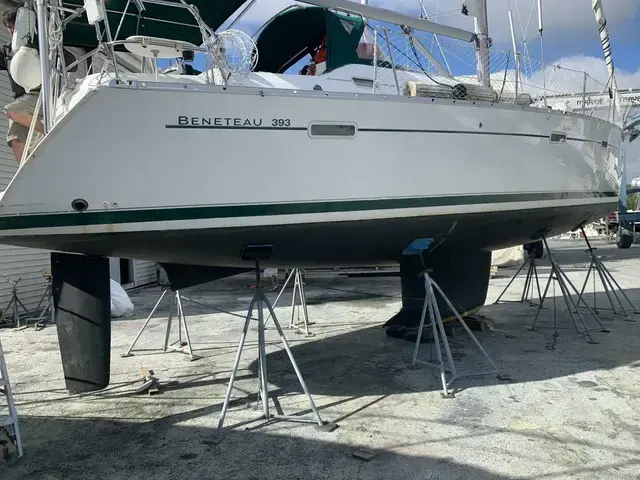 Beneteau Oceanis Clipper 393