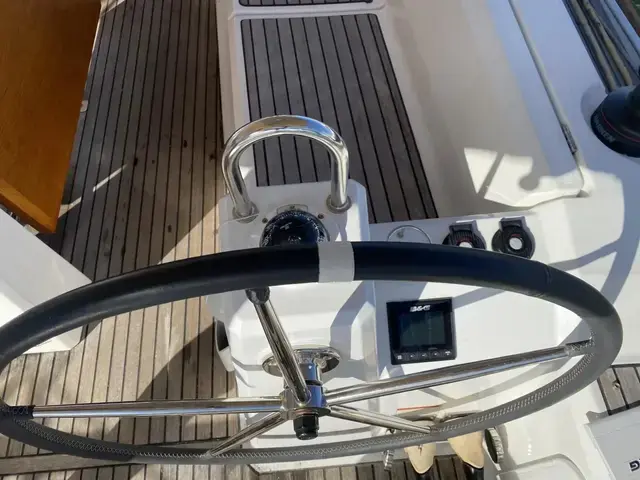 Beneteau Oceanis 38.1