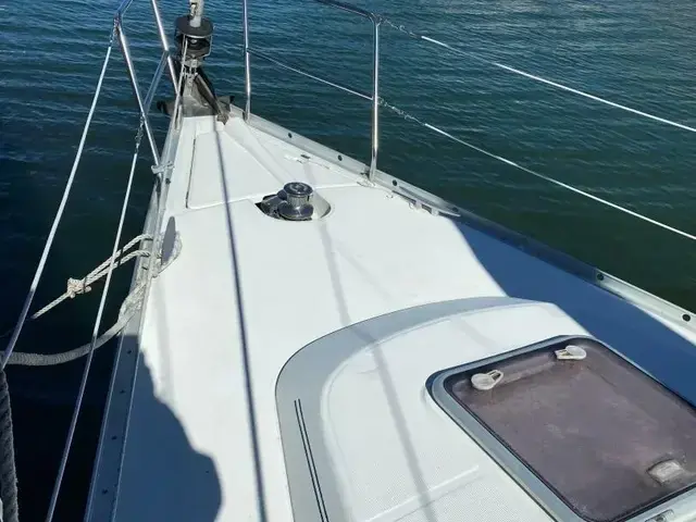 Beneteau Oceanis Clipper 373