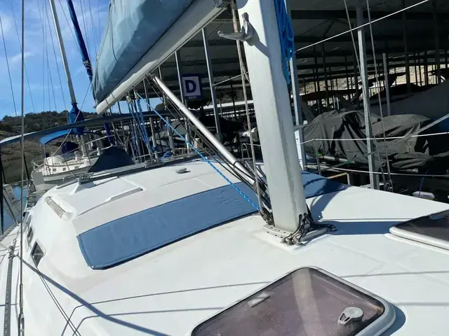 Beneteau Oceanis Clipper 373