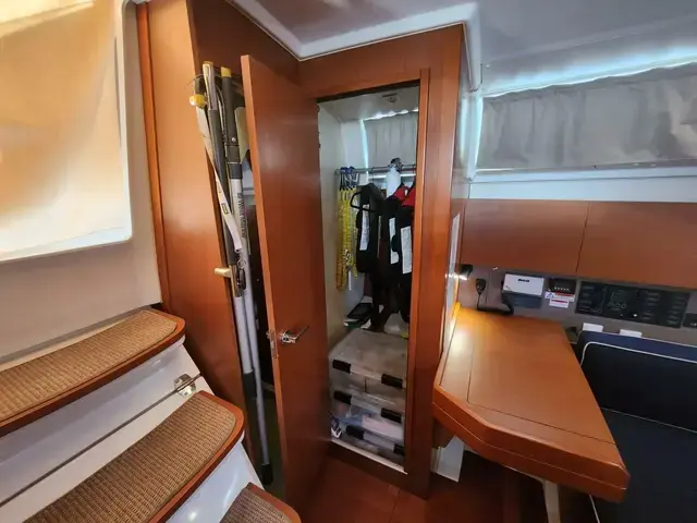 Beneteau Oceanis 38.1