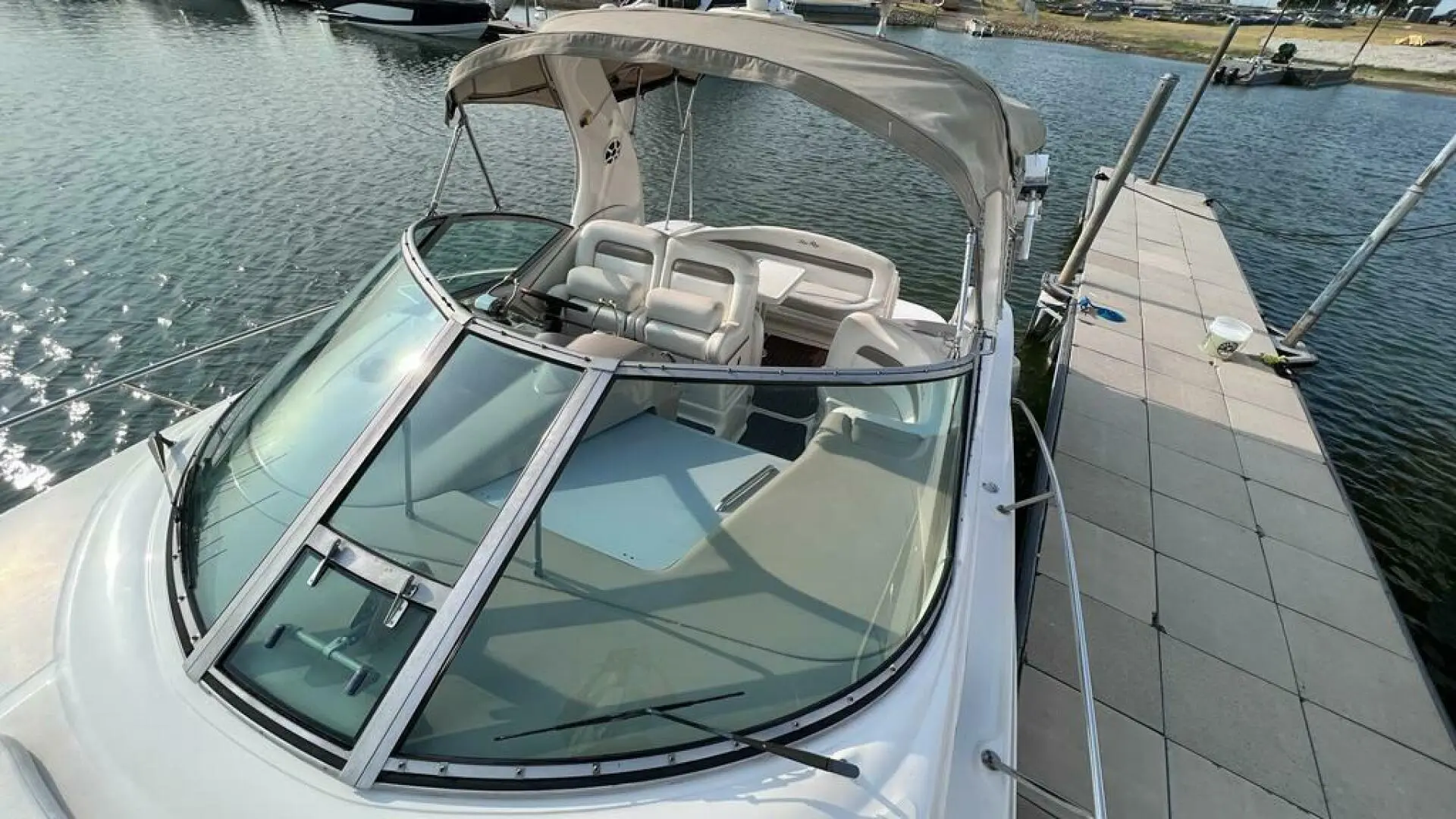 2005 Sea Ray sundancer 320