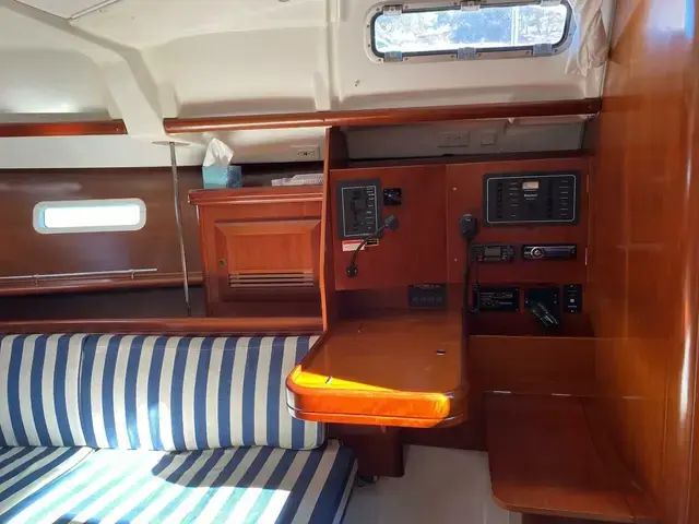 Beneteau Oceanis Clipper 373