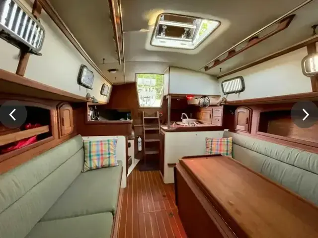 Pacific Seacraft 34