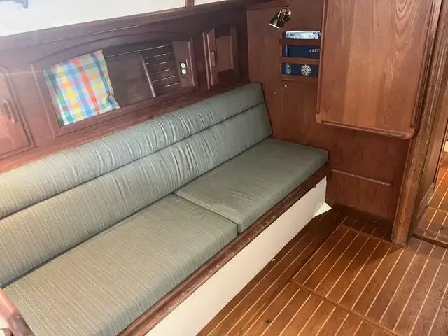 Pacific Seacraft 34