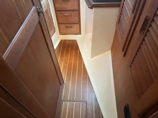 Pacific Seacraft 34