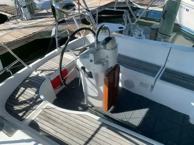 Beneteau Oceanis 331