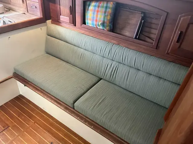 Pacific Seacraft 34