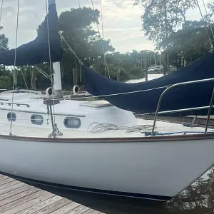 1981 Cape Dory 33