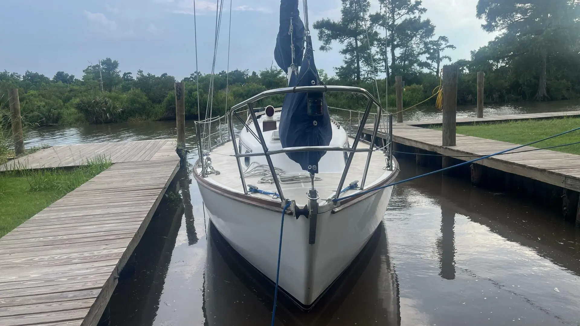 1981 Cape Dory 33