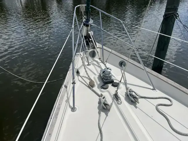 Pacific Seacraft 34