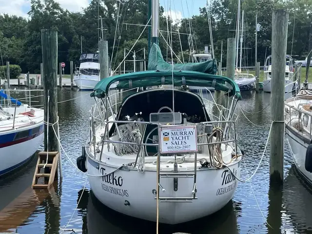 Pacific Seacraft 34