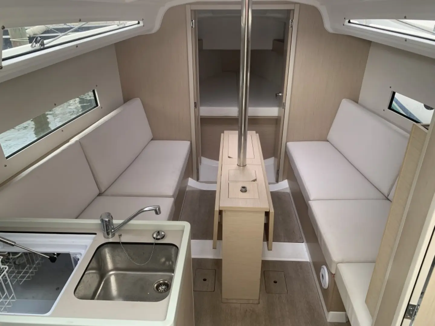 2021 Beneteau oceanis 30.1