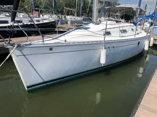 Beneteau Oceanis 300