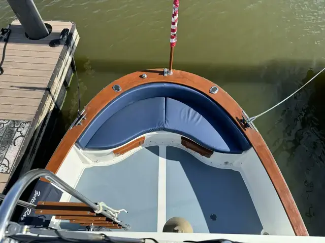 Willard Boats Nomad 30