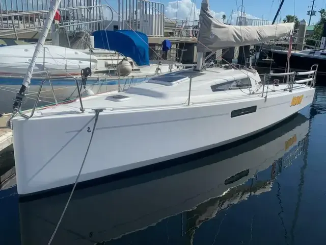 Beneteau First 27