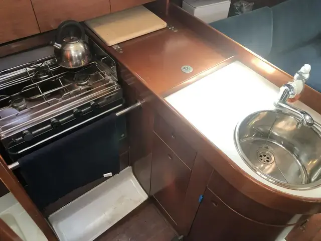 Beneteau Oceanis 300