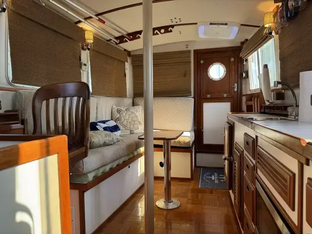 Willard Boats Nomad 30