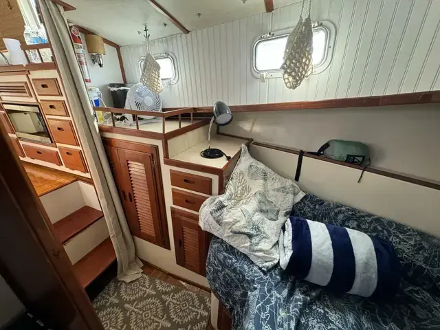 Willard Boats Nomad 30