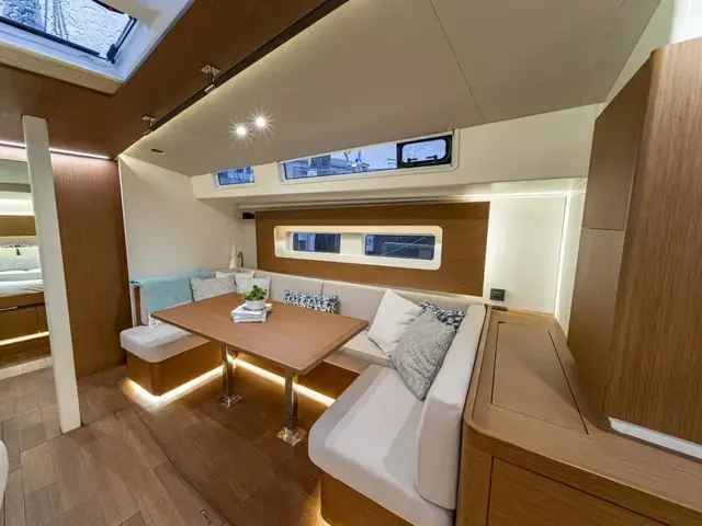 Beneteau Oceanis Yacht 54