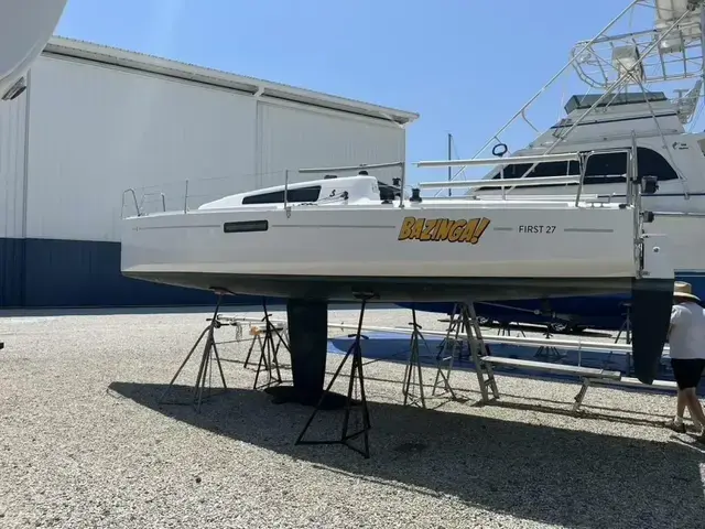 Beneteau First 27