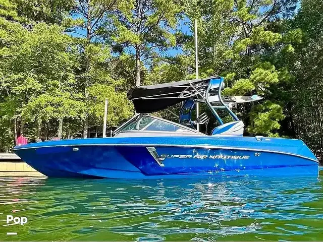 Super Air Nautique 210