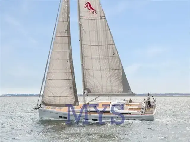 Hanse 548