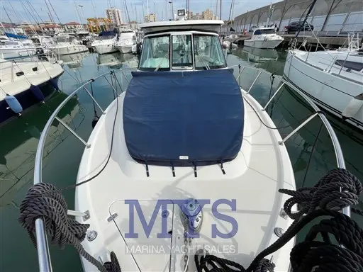 2005 Pursuit 3370 offshore