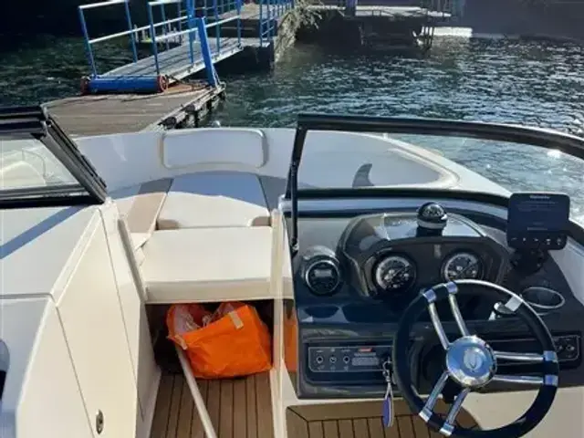 Bayliner VR6 Bowrider