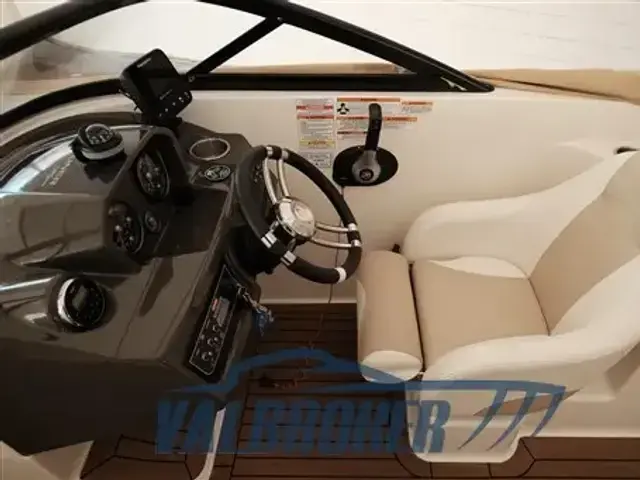 Bayliner VR6 Bowrider