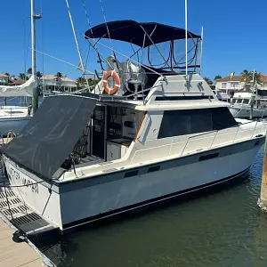 1985 Silverton 37 Convertible