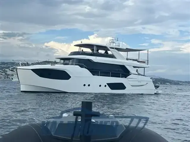 Absolute Navetta 68