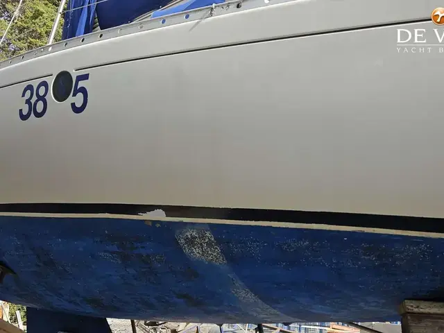 Beneteau First 38 S5