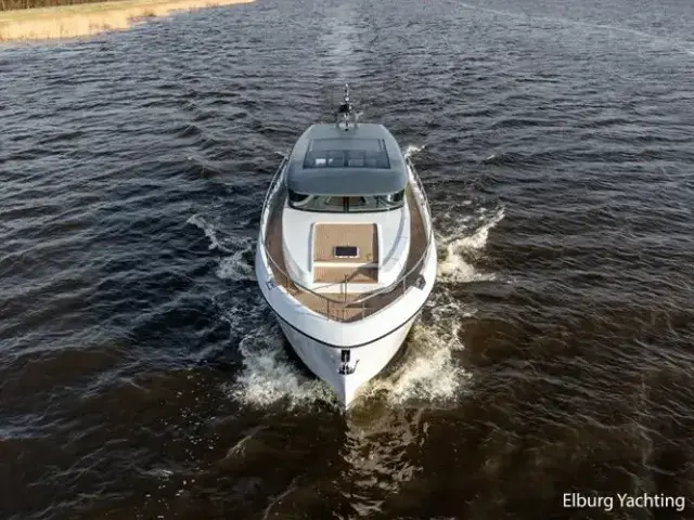 Van Den Hoven Voyager 50