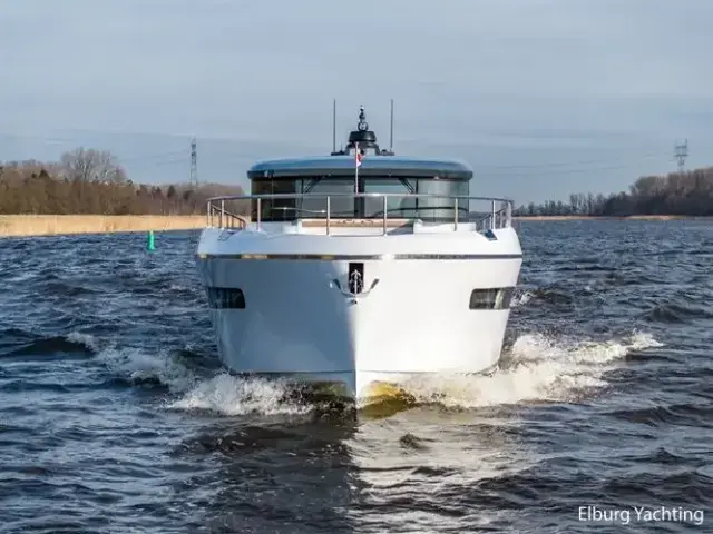 Van Den Hoven Voyager 50