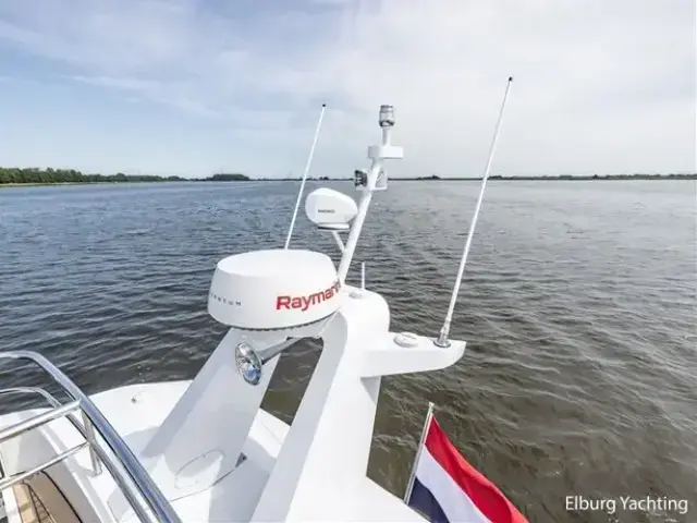 Van Den Hoven Voyager 56