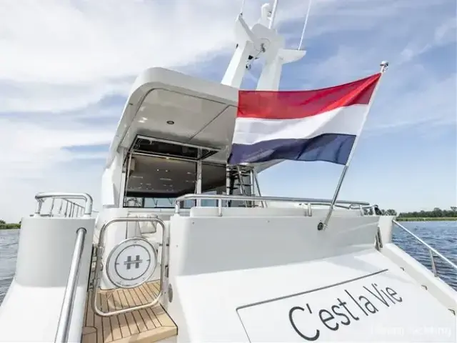 Van Den Hoven Voyager 56