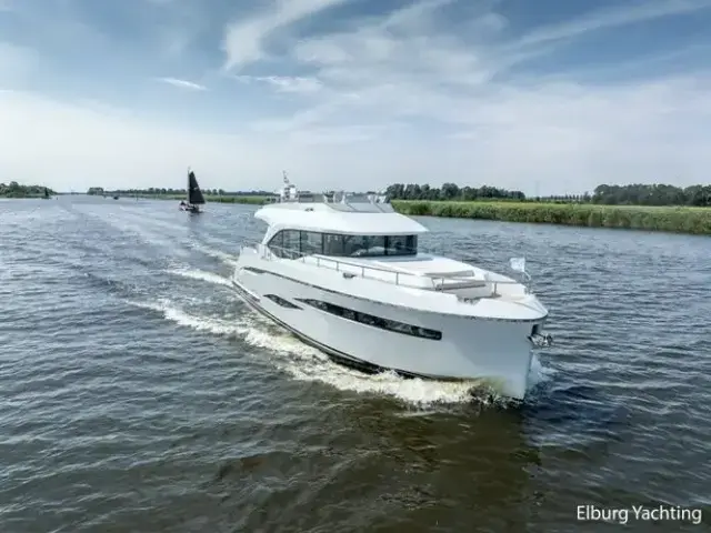 Van Den Hoven Voyager 56