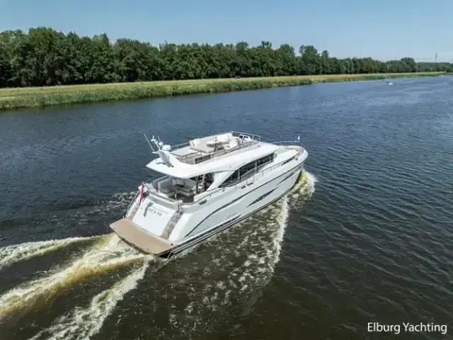 Van Den Hoven Voyager 56