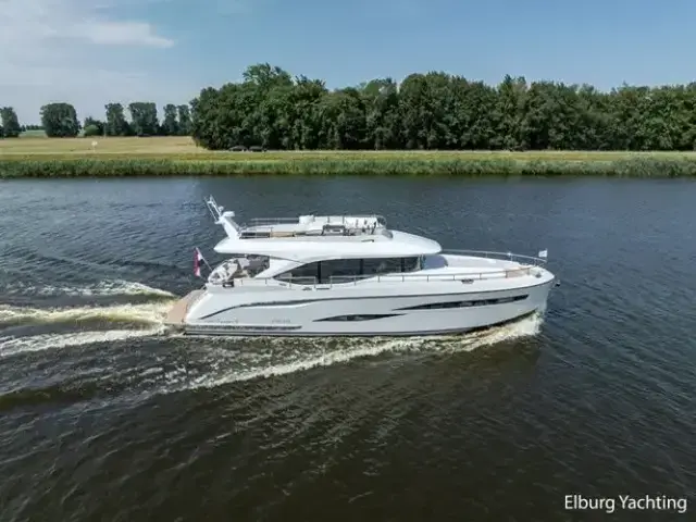 Van Den Hoven Voyager 56